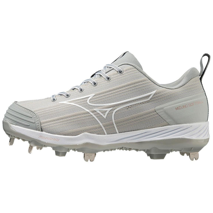 Mizuno Sweep 6 Low Women's Metal Softball Cleat (2024) - Sports Excellence