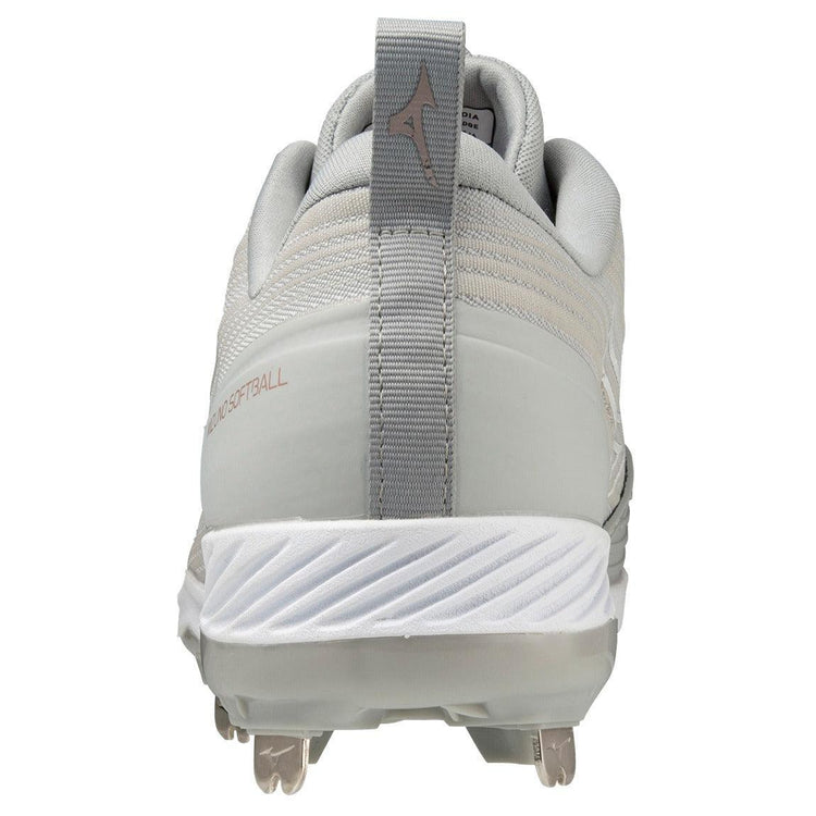Mizuno Sweep 6 Low Women's Metal Softball Cleat (2024) - Sports Excellence