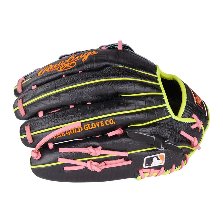 Rawlings 12.75" Heart of the Hide Outfield Glove (2025) - Sports Excellence
