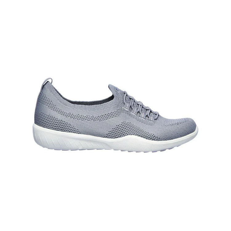 Newbury St. Every Angle shoes - Women - Sports Excellence