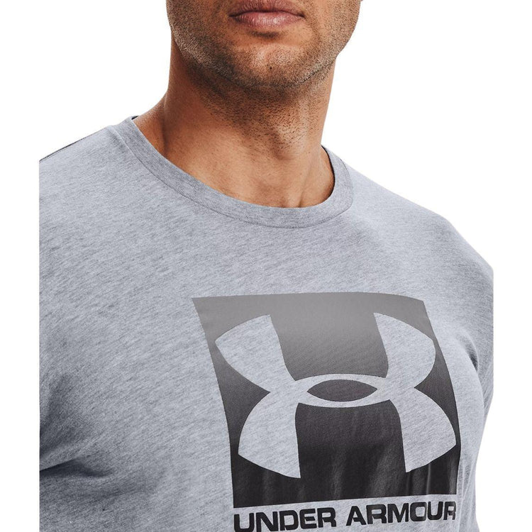 Under Armour Boxed Sportstyle Short Sleeve T-Shirt - Men - Sports Excellence