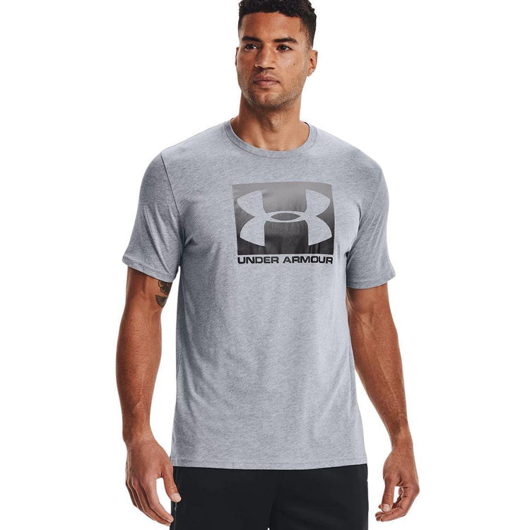 Under Armour Boxed Sportstyle Short Sleeve T-Shirt - Men - Sports Excellence